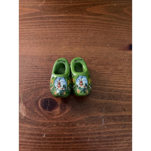 Other - FRIDGE MAGNET‎ 3D SOUVENIR HOLLAND NETHERLANDS A PAIR OF DUTCH CLOGS WOODEN